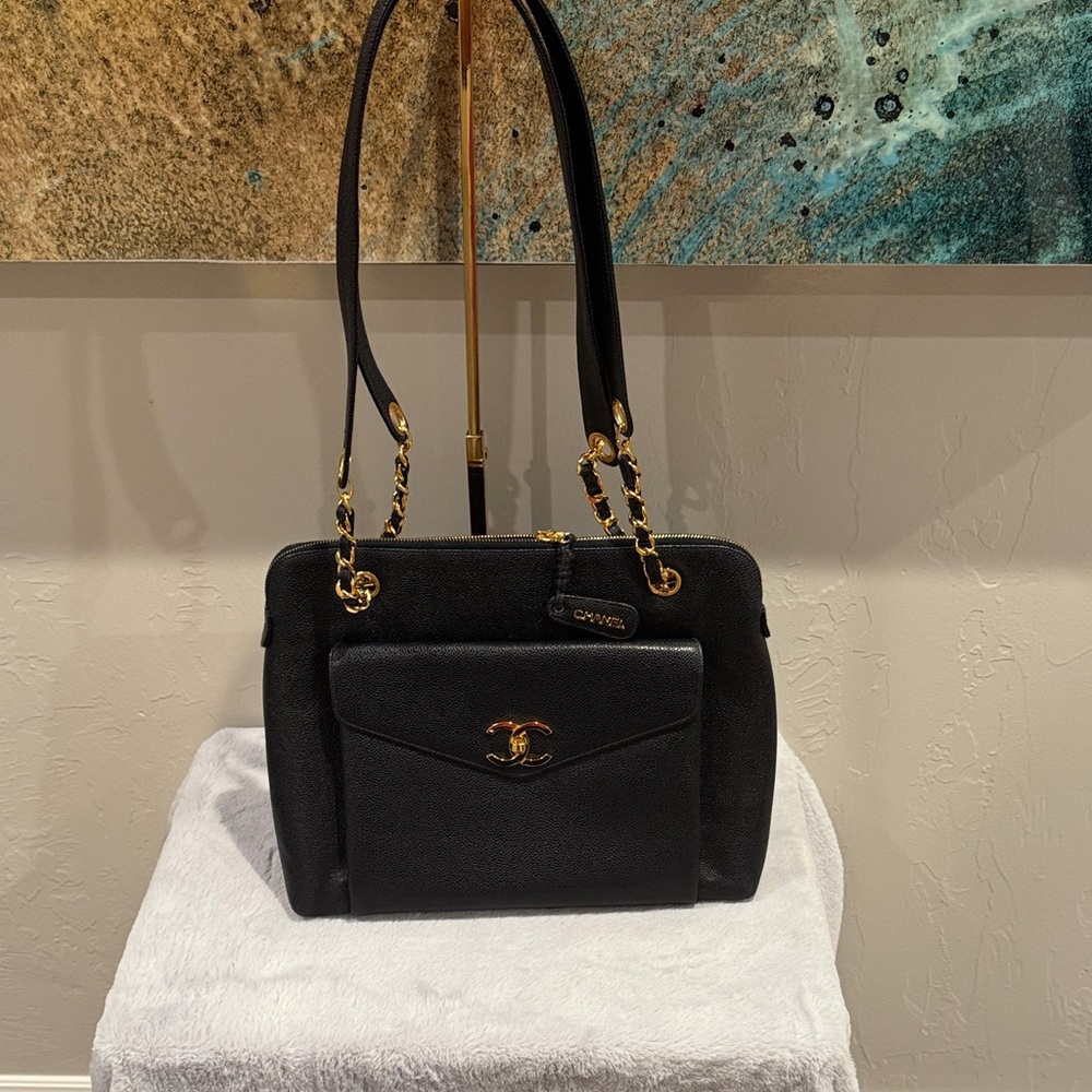 Chanel Shoulder bag
